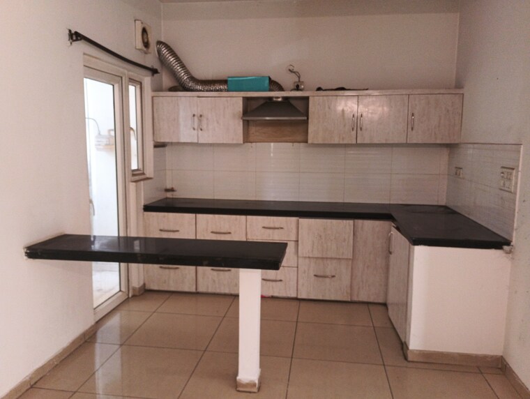 Kitchen, gulshan-vivante 3 Bedroom 2190 Sq.Ft. Apartment In Sector 137 Noida 8828436