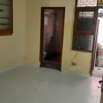 Room in 2 BHK Builder Floor at Ashoka Enclave Faridabad, Ashoka Enclave – for Rent