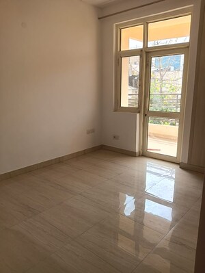 Room in 2.5 BHK Builder Floor at Orchid Island, Sector 51 – for Sale