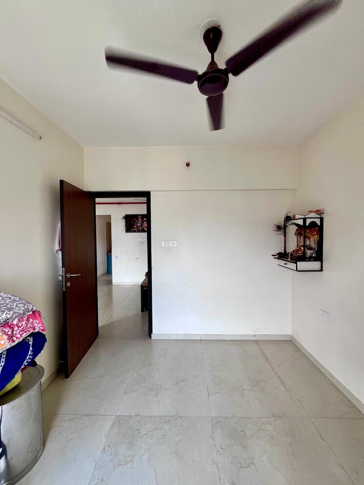 Room, dosti-west-county-phase-4-dosti-pine 2 Bedroom 639 Sq.Ft. Apartment In Balkum Pada Thane 8828432