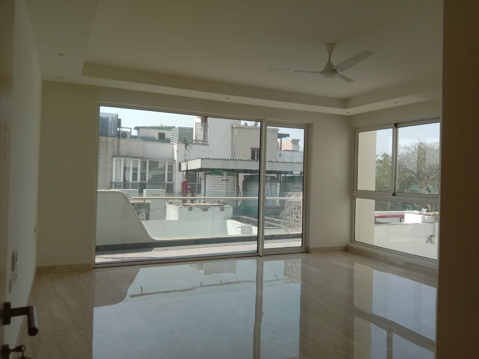 4 BHK + Pooja Room,Servant Room,Study Room,Extra Room Apartment For Sale in Veera Safdarjung Enclave