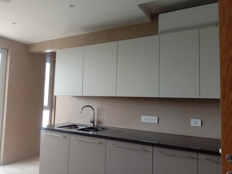 Kitchen, veera-safdarjung-enclave 4 Bedroom 7200 Sq.Ft. Apartment In Safdarjung Enclave Delhi 8828433