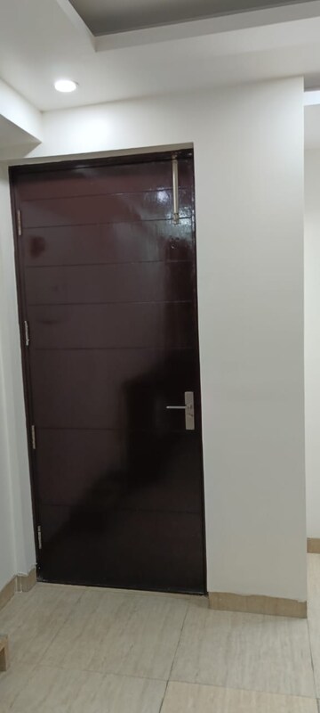 Furnished Amenities in 3 BHK Apartment at ACE Parkway, Sector 150 – for Rent