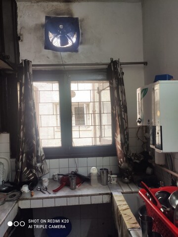 Kitchen in 1.5 BHK Apartment at Lord Mahavira Apartment, Sector 29 – for Rent
