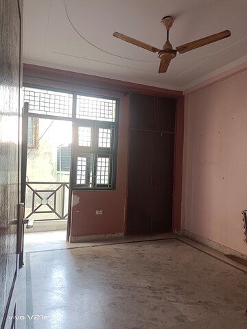 Room in 2 BHK Builder Floor at Mahavir Enclave 1 – for Sale