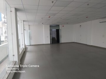 Room in  Office Space at Sector 63 – for Rent