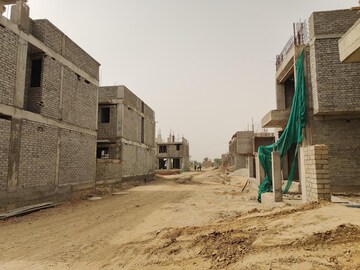  Plot – Exterior View View at Sector 33 - for Sale