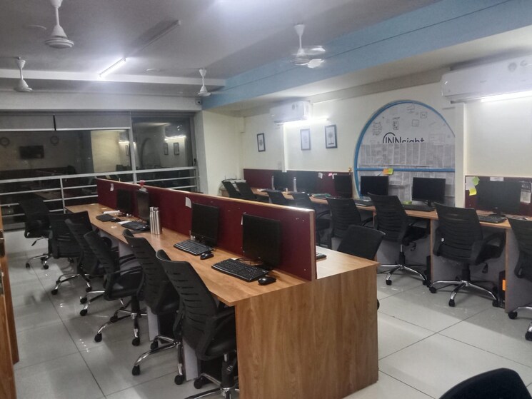 Team Area, ellis bridge Commercial Office Space 1120 Sq.Ft. In Ellis Bridge Ahmedabad 8828531