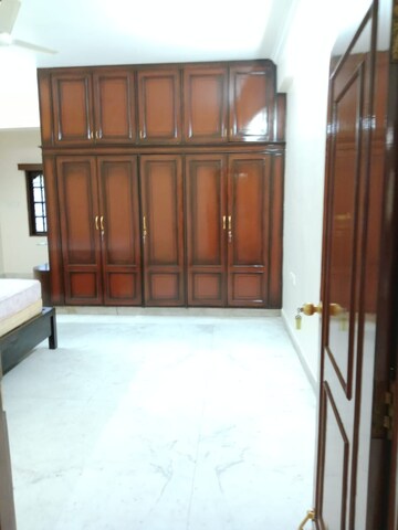 Room in 3 BHK Apartment at LnT Realty South City, Bannerghatta Road – for Rent