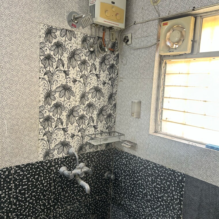 Bathroom, g-k-dwarka-queens-park 3 Bedroom 1350 Sq.Ft. Apartment In Roseland Residency Pune 8828599