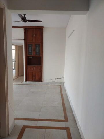 Room in 2 BHK Apartment at Ansal Sushant Estate, Sector 52 – for Rent