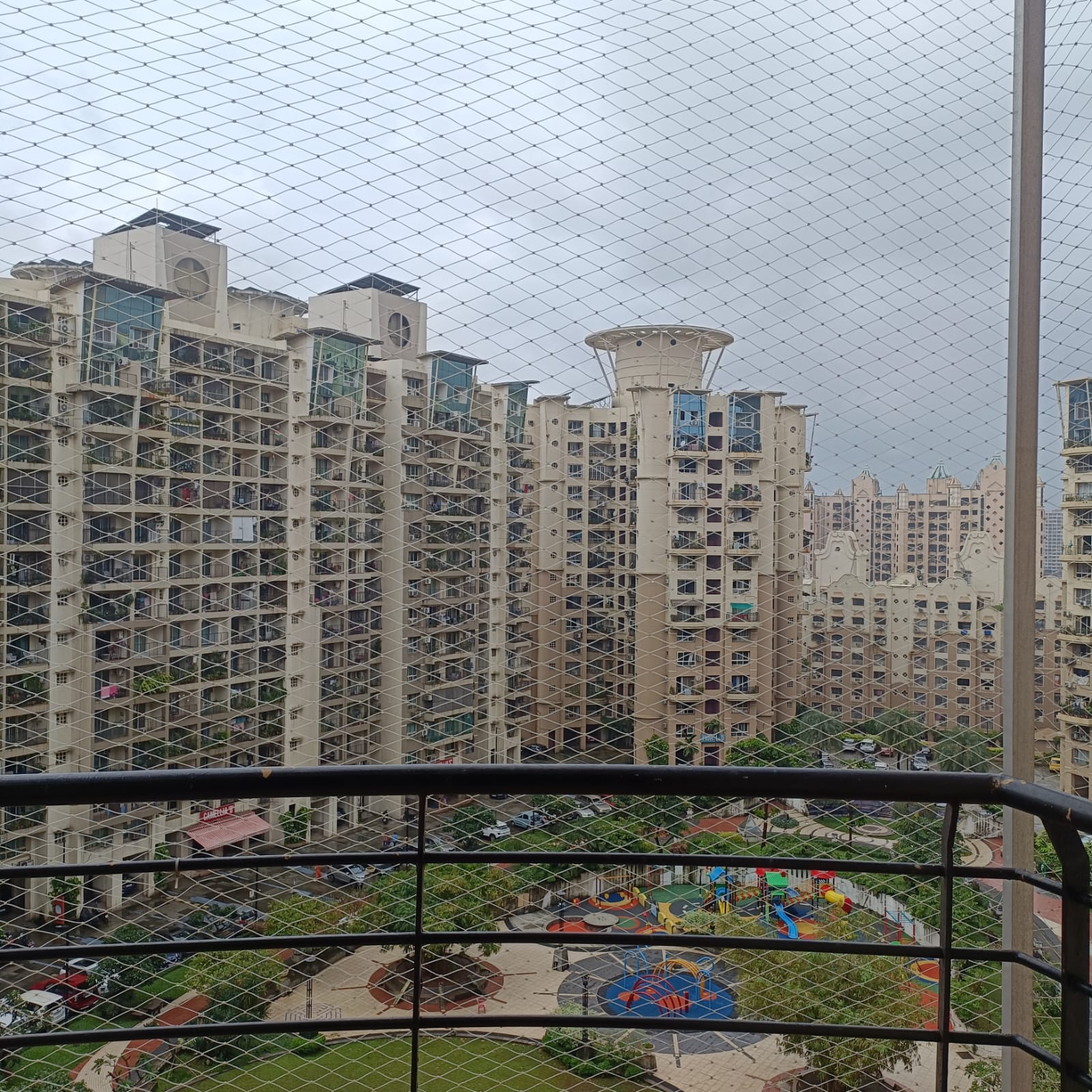 2.5 BHK Apartment For Rent in Zinnia CHS