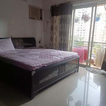 Bedroom in 2.5 BHK Apartment at Zinnia CHS, Powai – for Rent