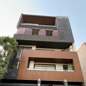 4 BHK Builder Floor For Sale in Sushant Lok 2, Sector 56