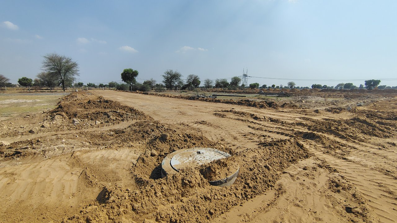 Plot For Sale in Rlb Pride 