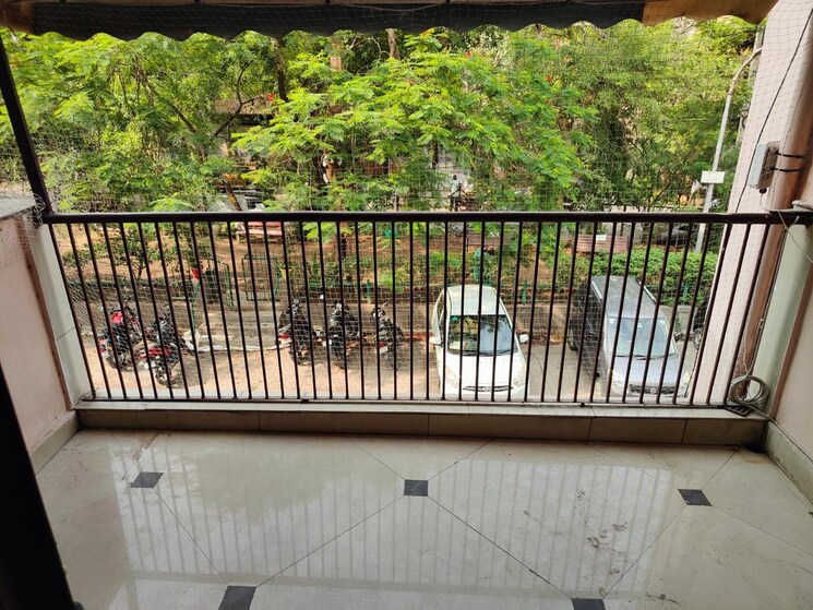 Balcony, kalkaji 3 Bedroom 2000 Sq.Ft. Apartment In Kalkaji Delhi 8828719