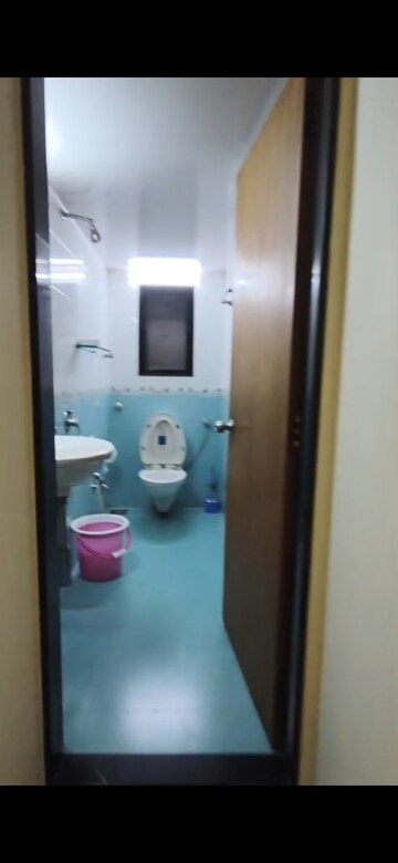 3 BHK Apartment For Rent in Fateh Manzil Grannt Road, Grant Road