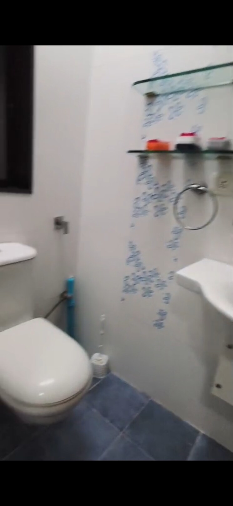 Bathroom, fateh-manzil-grannt-road 3 Bedroom 1050 Sq.Ft. Apartment In Grant Road Mumbai 8828731