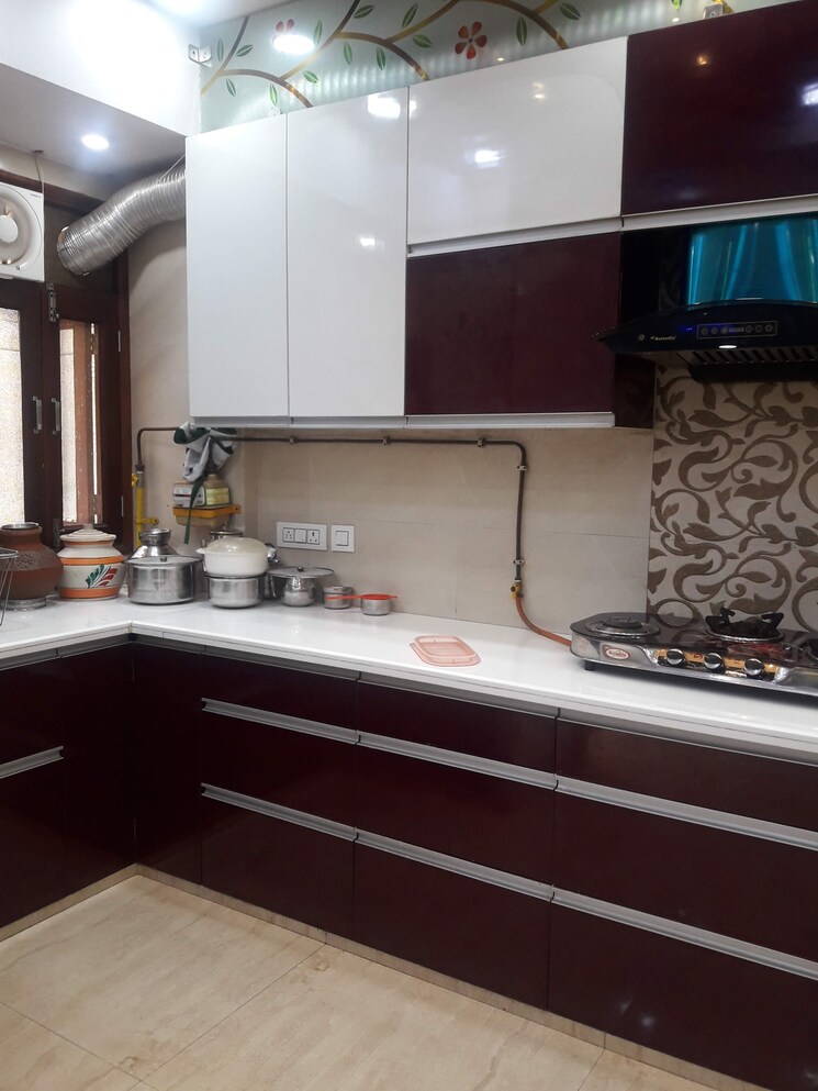 Balcony, maitri-apartments 3 Bedroom 1450 Sq.Ft. Apartment In Rohini Sector 9 Delhi 8828718