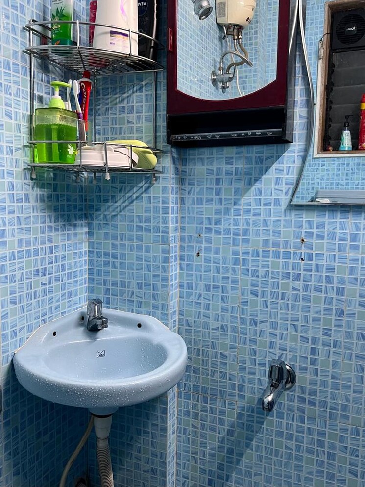 Bathroom, kopar khairane 2 Bedroom 1000 Sq.Ft. Apartment In Kopar Khairane Navi Mumbai 8828753