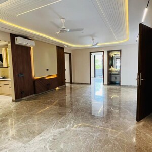 Room in 4 BHK Builder Floor at Sushant Lok 2, Sector 56 – for Sale