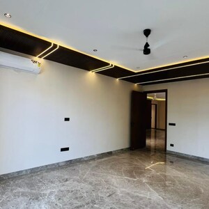 Room in 4 BHK Builder Floor at Sushant Lok 2, Sector 56 – for Sale