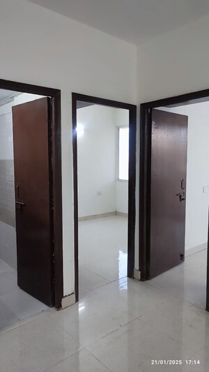 Room in 3 BHK Apartment at Signature Orchard Avenue 2, Sector 93 – for Sale