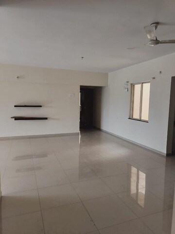 Room in 5 BHK Apartment at Kolte Patil Elburz Hills & Dales , Nibm – for Rent