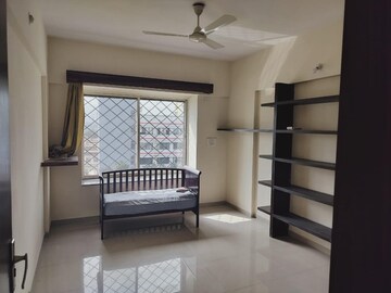 Room in 5 BHK Apartment at Kolte Patil Elburz Hills & Dales , Nibm – for Rent