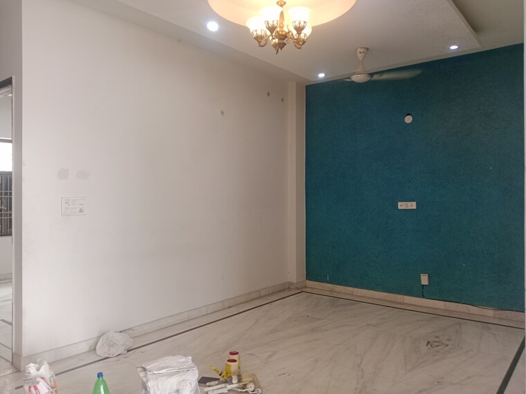 Room, sector 37 4 Bedroom 2250 Sq.Ft. Builder Floor In Sector 37 Faridabad 8828818