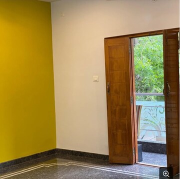 Room in 1 BHK Apartment at Touch Wood Apartment, Rt Nagar – for Rent