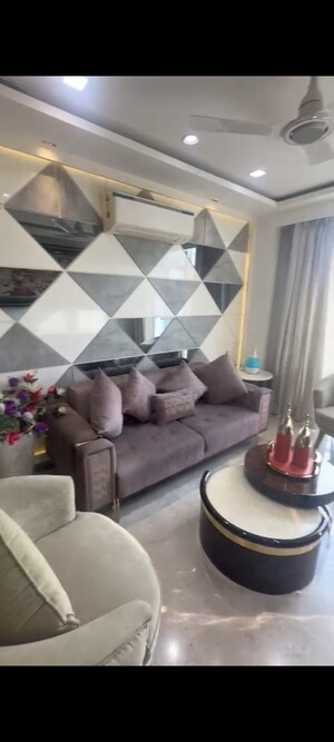 Living Room in 3 BHK Builder Floor at Agcr Enclave – for Sale