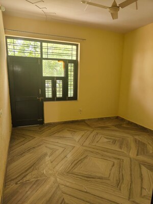 Bedroom in 3 BHK Builder Floor at Sector 37 – for Sale