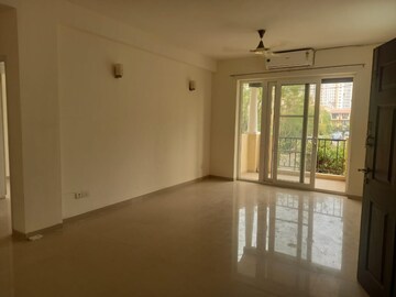 Room in 4 BHK Apartment at Emaar MGF Emerald Hills, Sector 65 – for Sale