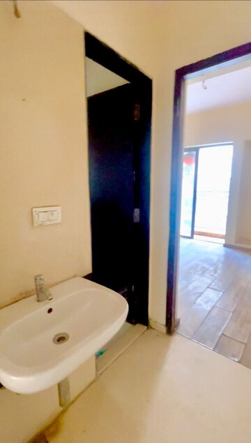 Bathroom in 1 BHK Apartment at Lodha Casa Essenza, Dahisar East – for Sale