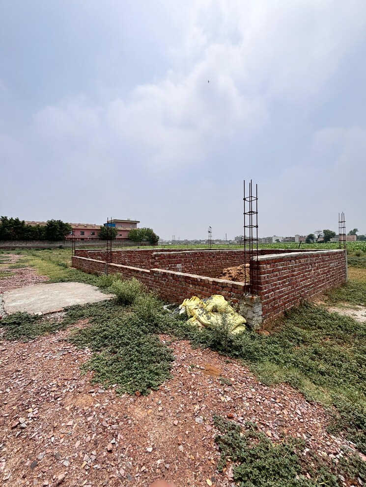 undefined, hrh-city-vasant-valley  100 Sq.Yd. Plot In Sector 56a Faridabad 8828907