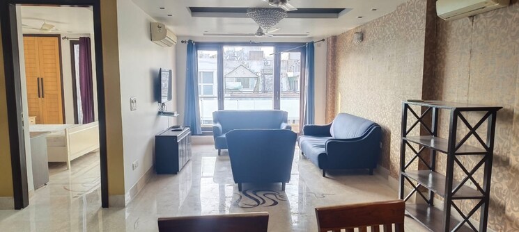 Living Room, defence colony 3 Bedroom 217 Sq.Yd. Builder Floor In Defence Colony Delhi 8828895