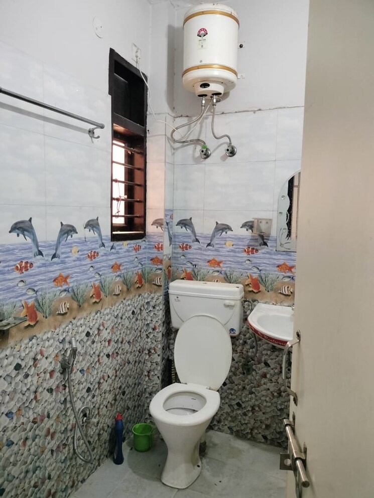 Bathroom, sector 52 2 Bedroom 900 Sq.Ft. Builder Floor In Sector 52 Gurgaon 8828914