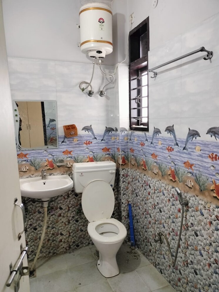 Bathroom, sector 52 2 Bedroom 900 Sq.Ft. Builder Floor In Sector 52 Gurgaon 8828914