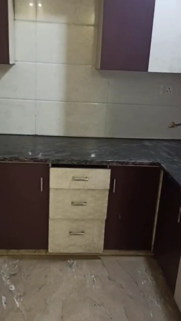 Kitchen, vaishali-media-apartment 3 Bedroom 1600 Sq.Ft. Builder Floor In Vaishali Sector 5 Ghaziabad 8828988