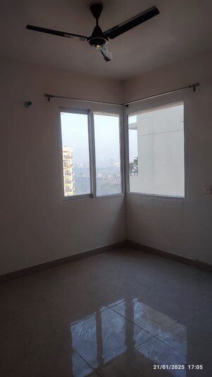 Room in 2 BHK Apartment at Signature Orchard Avenue 2, Sector 93 – for Sale