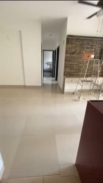 Room in 2 BHK Builder Floor at Silver Corner, Rt Nagar – for Rent
