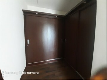 Room in 2 BHK Builder Floor at Silver Corner, Rt Nagar – for Rent