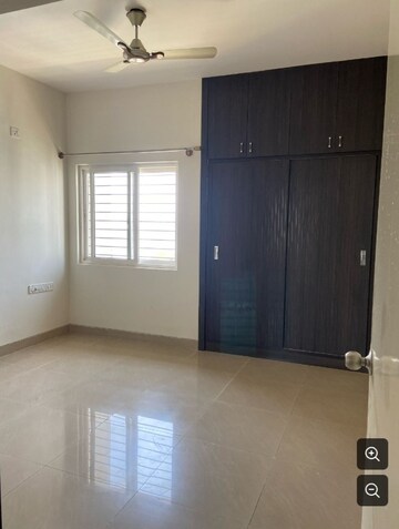 Room in 2 BHK Builder Floor at Silver Corner, Rt Nagar – for Rent