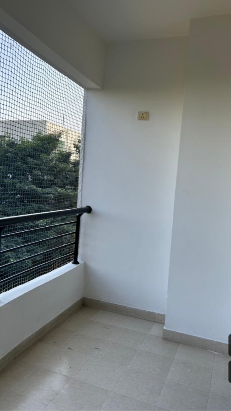 Balcony, silver-corner 2 Bedroom 1200 Sq.Ft. Builder Floor In Rt Nagar Bangalore 8828927