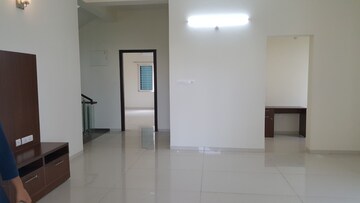Room in 4 BHK Villa at Rajapushpa Green Dale, Tellapur – for Rent
