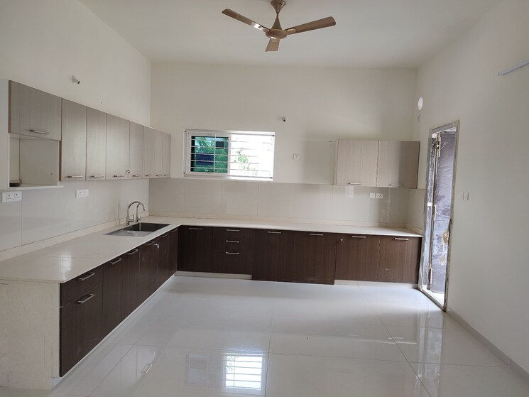 Kitchen, rajapushpa-green-dale 4 Bedroom 4660 Sq.Ft. Villa In Tellapur Hyderabad 8829068