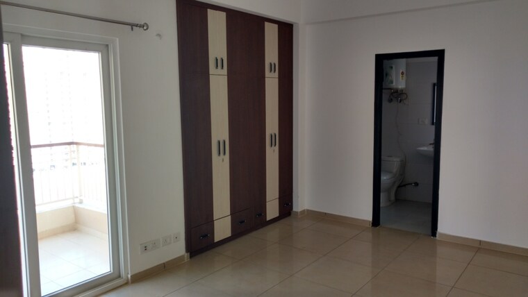 Room, gulshan-vivante 2 Bedroom 1080 Sq.Ft. Apartment In Sector 137 Noida 8829085