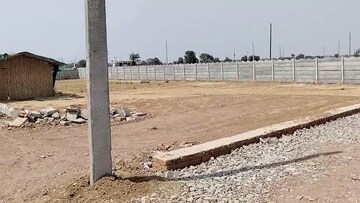  Land For Sale in Yamuna Expressway