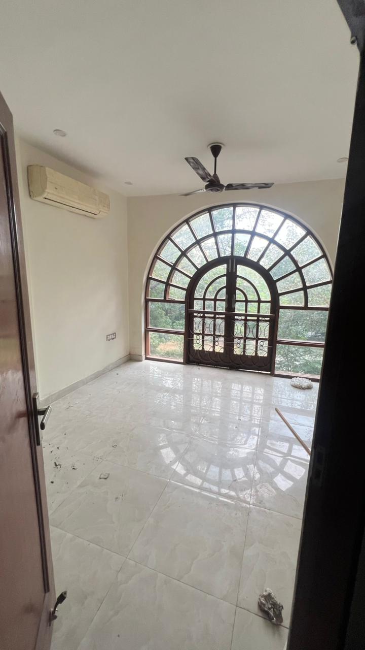 3 BHK + Servant Room Builder Floor For Rent in East Of Kailash